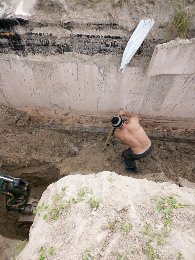 копка ям вручную, раскопки, механическая копка ямы в скале, земляные работы, южный камень баальбека раскопки