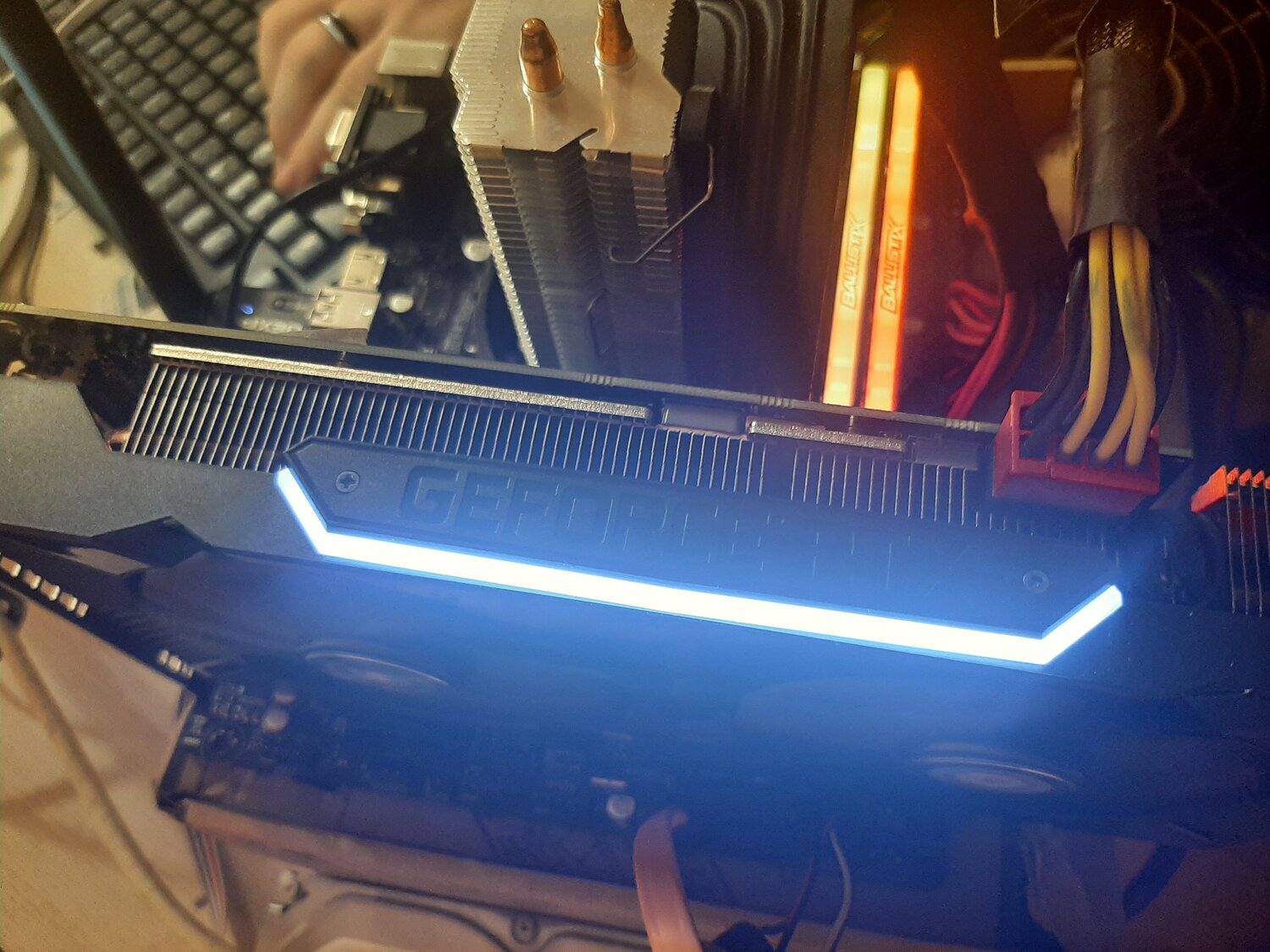 rtx 2080 ti с подсветкой, gtx 1080 ti lightning z, evga geforce rtx 2080 ti k|ngp|n gaming, palit geforce rtx 2060 dual подсветка, asus strix 1080 подсветка