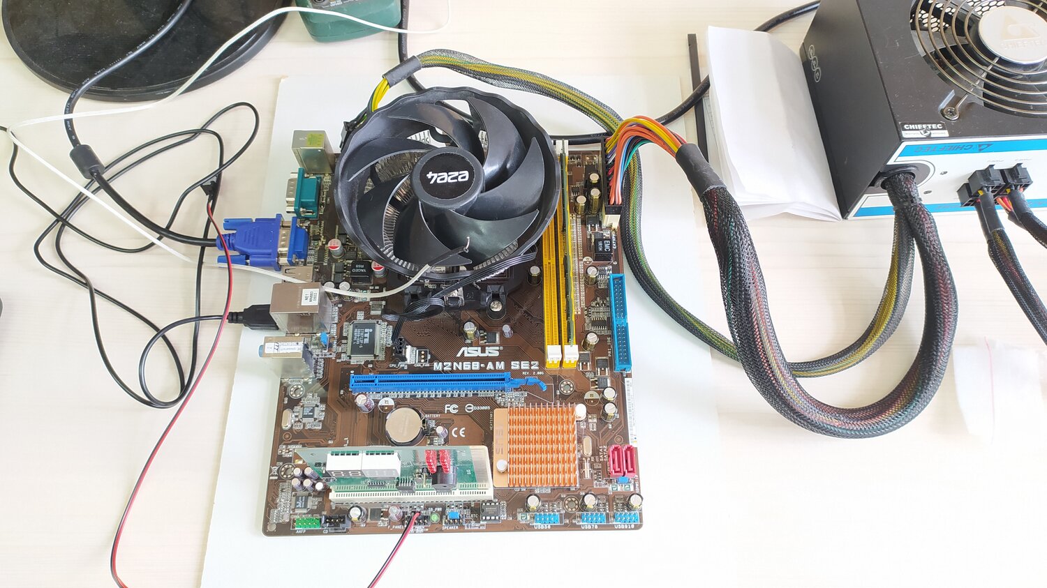 компьютерная техника, asrock g41m-s сокет, материнская плата, подключить блок питания к материнской плате gigabyte, материнская плата asrock n68-vgs3 ucc