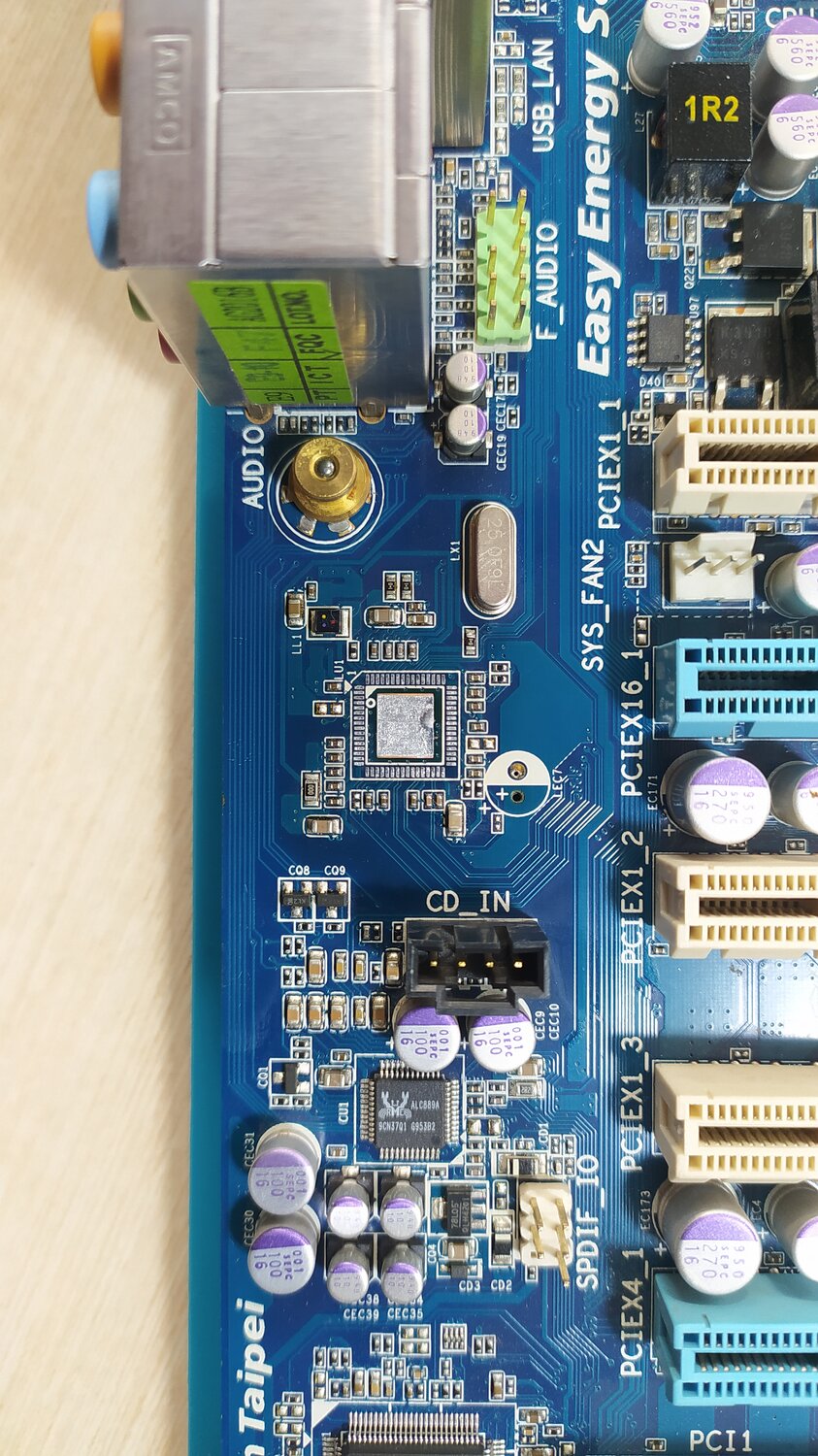 gigabyte ga-m61pme-s2 f_usb, материнская плата, материнская плата gigabyte, gigabyte ga h 55 m s 2, перемычка на материнской плате