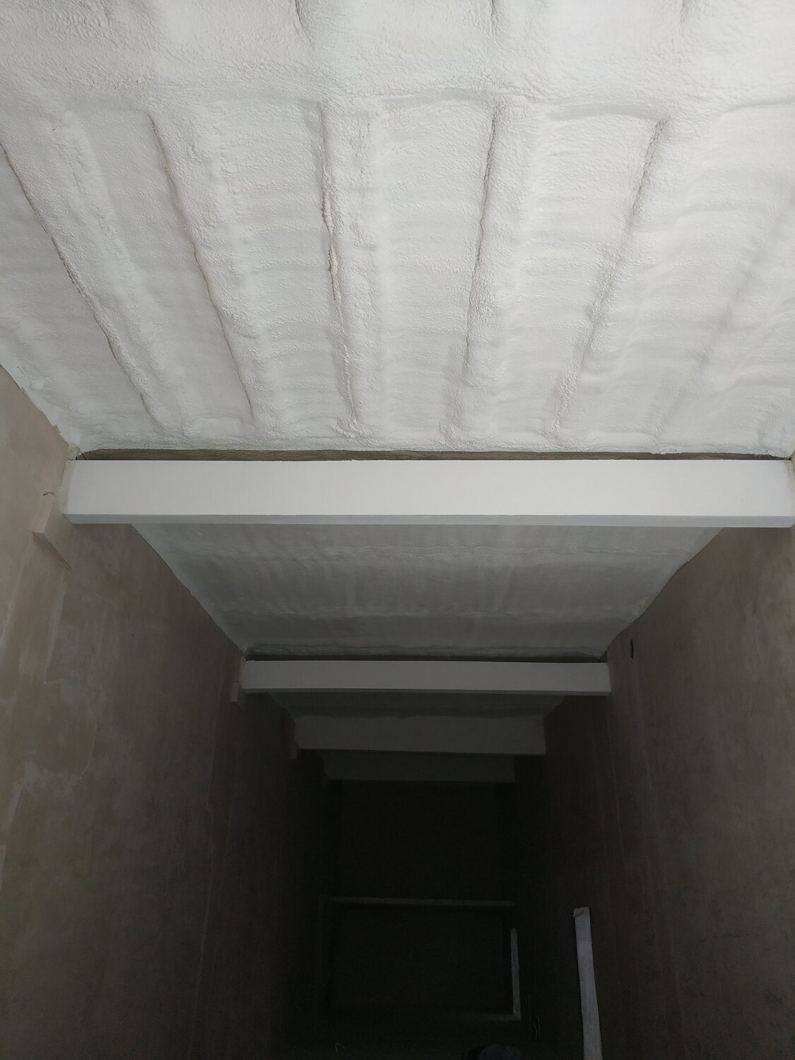 потолок для неровных плит, потолок, плиты для перекрытия потолка, теплоизоляция бетонного потолка, плита перекрытия 9х2