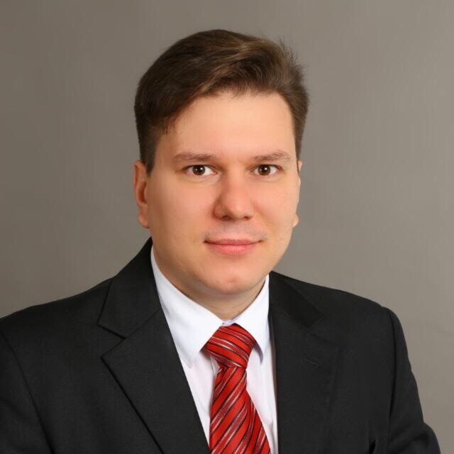 Олег Завьялов