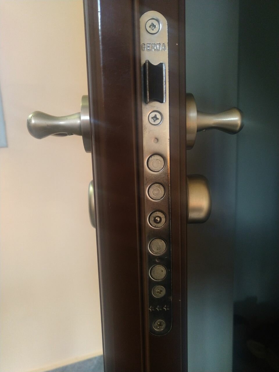 замки для входных металлических дверей superlock, вскрытие замков тюмень, вскрытие замков ставрополь, вскрытие замков люберцы, дверной замок для входной двери