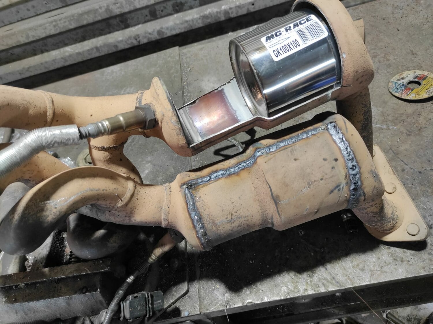 пламегаситель катализатор форд фокус 2, пламегаситель вместо катализатора гранта 8, пламягаситель за место катализатора, пламегаситель, ford focus 3 1.6 125 пламегаситель 95