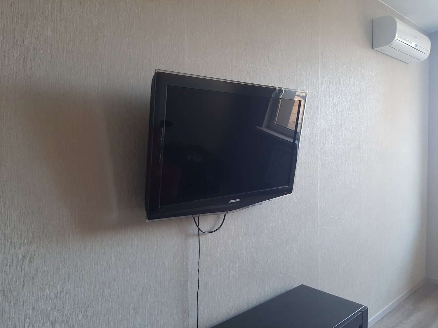 телевизор, телевизор lg, телек, телевизор 32 дюйма лджи 32lc2r, телевизор lg 32 диагональ