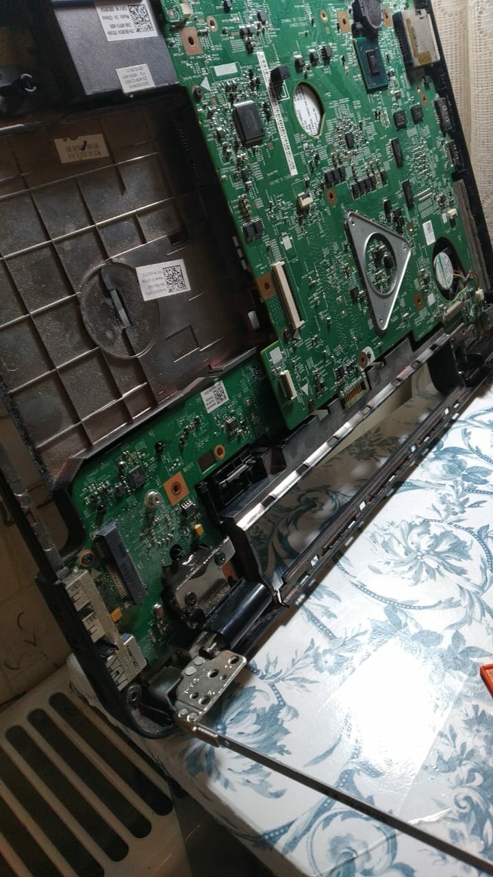 ноутбук, починить ноутбук, разбор ноутбука делл, hp pavilion dv6 2155dx memory module, кнопка на материнской плате ноутбука