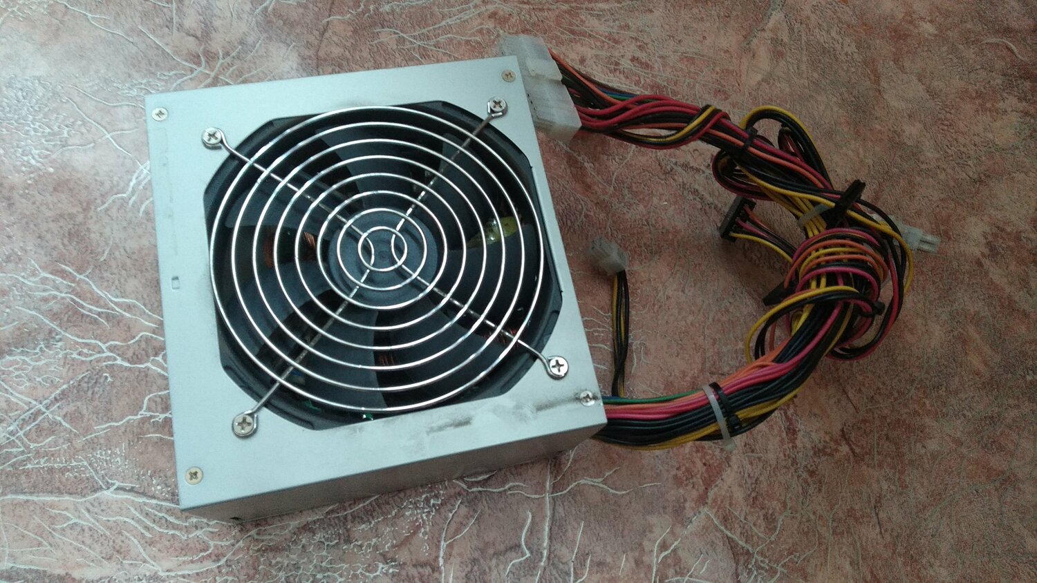 блок питания fsp group atx-450pnf 450w, блок питания high power hpc-500-h12s 500w, блок питания hec 450tp-2wx 450w, блок питания fsp pnr 600w, компьютерный блок питания