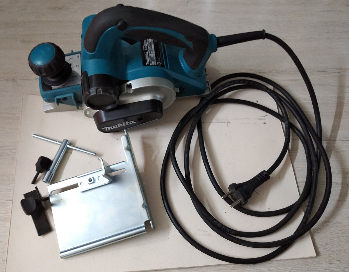 рубанок макита кр0810с, рубанок электрический makita kp0800, электрорубанок makita dkp180rfe, электрорубанок makita dkp180z, рубанок makita kp0800x