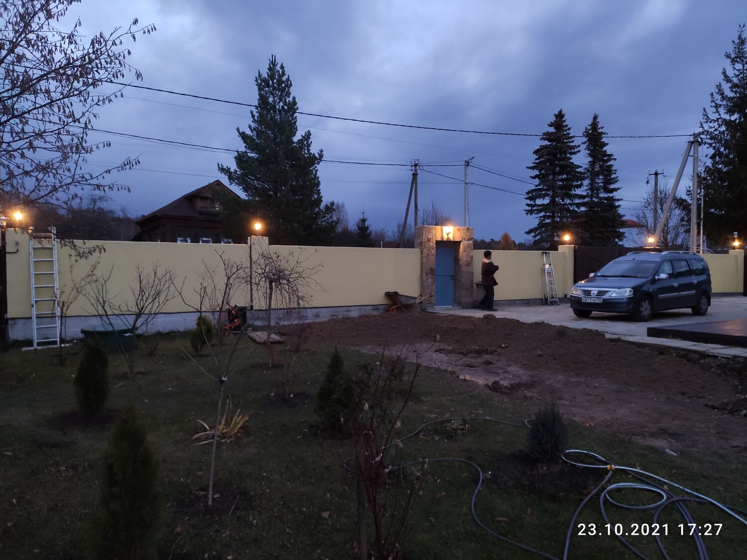 улица, в деревне, участок, уличное освещение, сосна