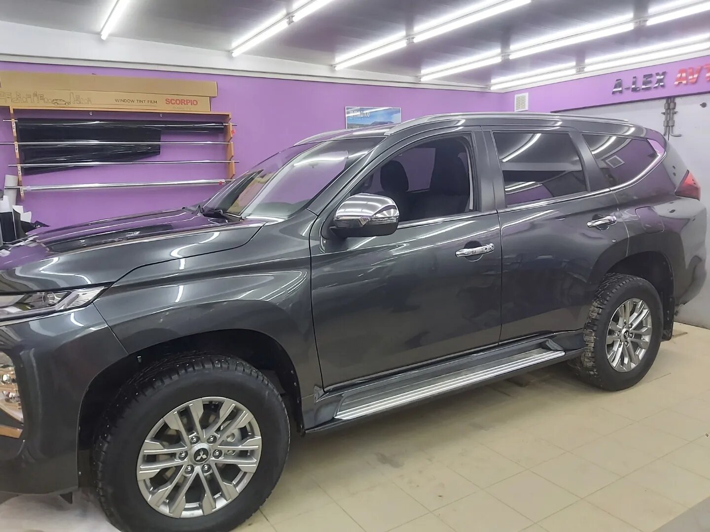 mitsubishi pajero sport, ленд крузер прадо 150, toyota land cruiser prado 2015 серый, mitsubishi pajero sport 3 черный, Toyota Land Cruiser Prado 150 Series