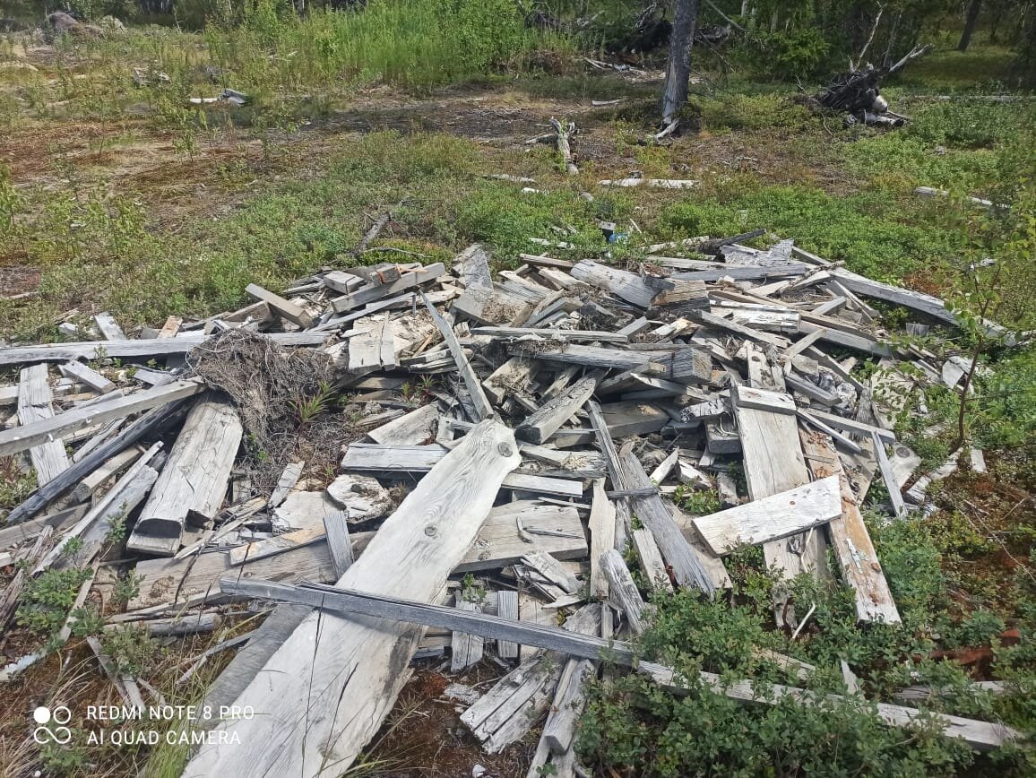 дров, дрова строительные отходы, горбыль дрова, куча дров, куча дров во дворе