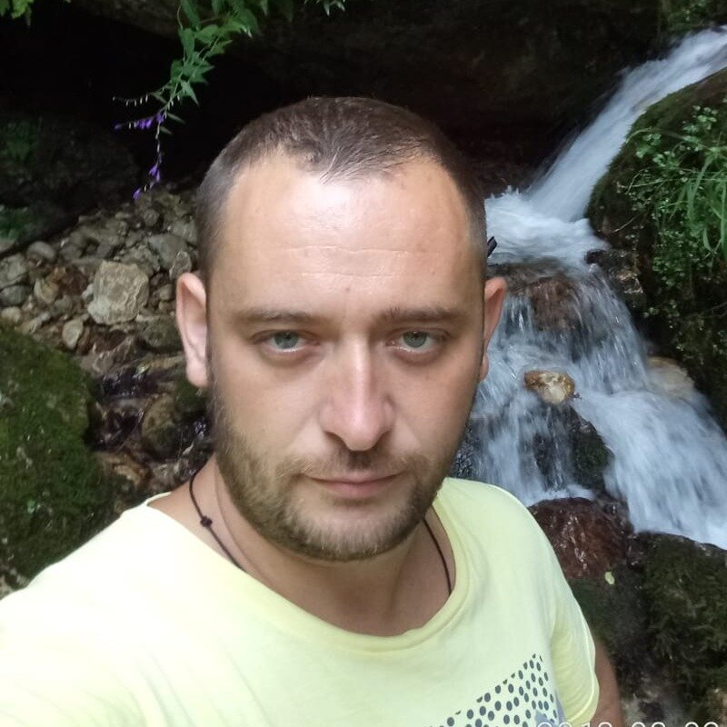 Дмитрий Старцев