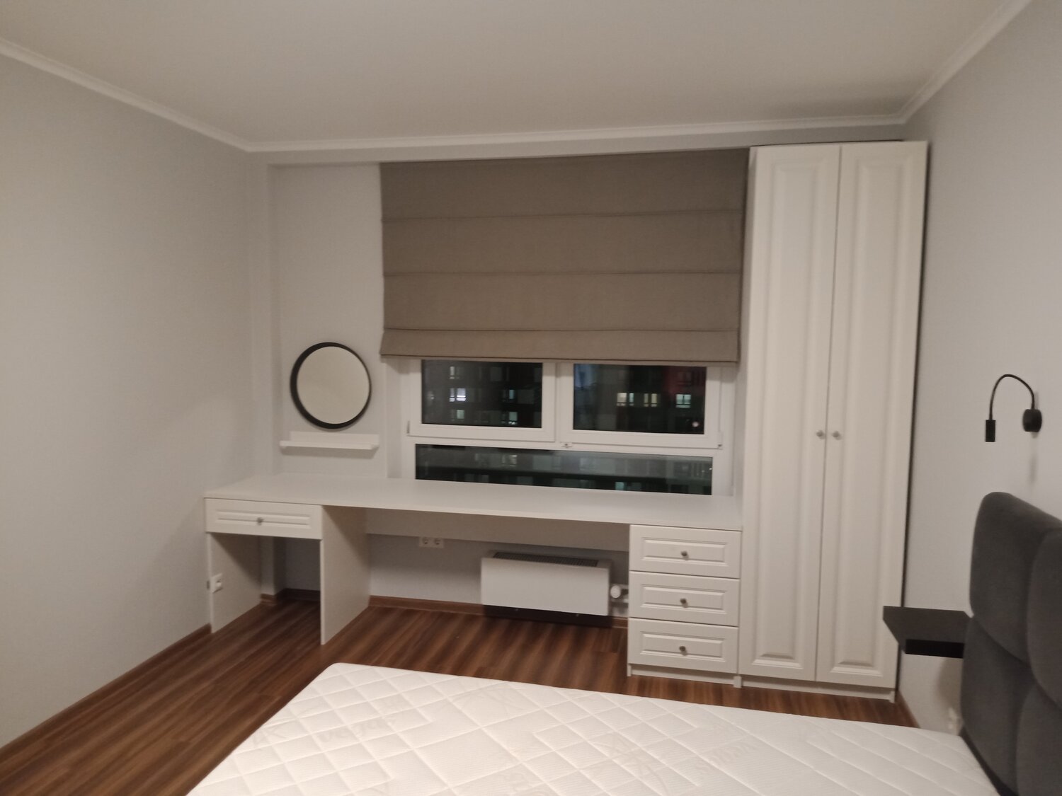 квартира, мебель, письменный стол встроенный в шкаф, дизайн интерьера, шкаф в гостиную с рабочим местом