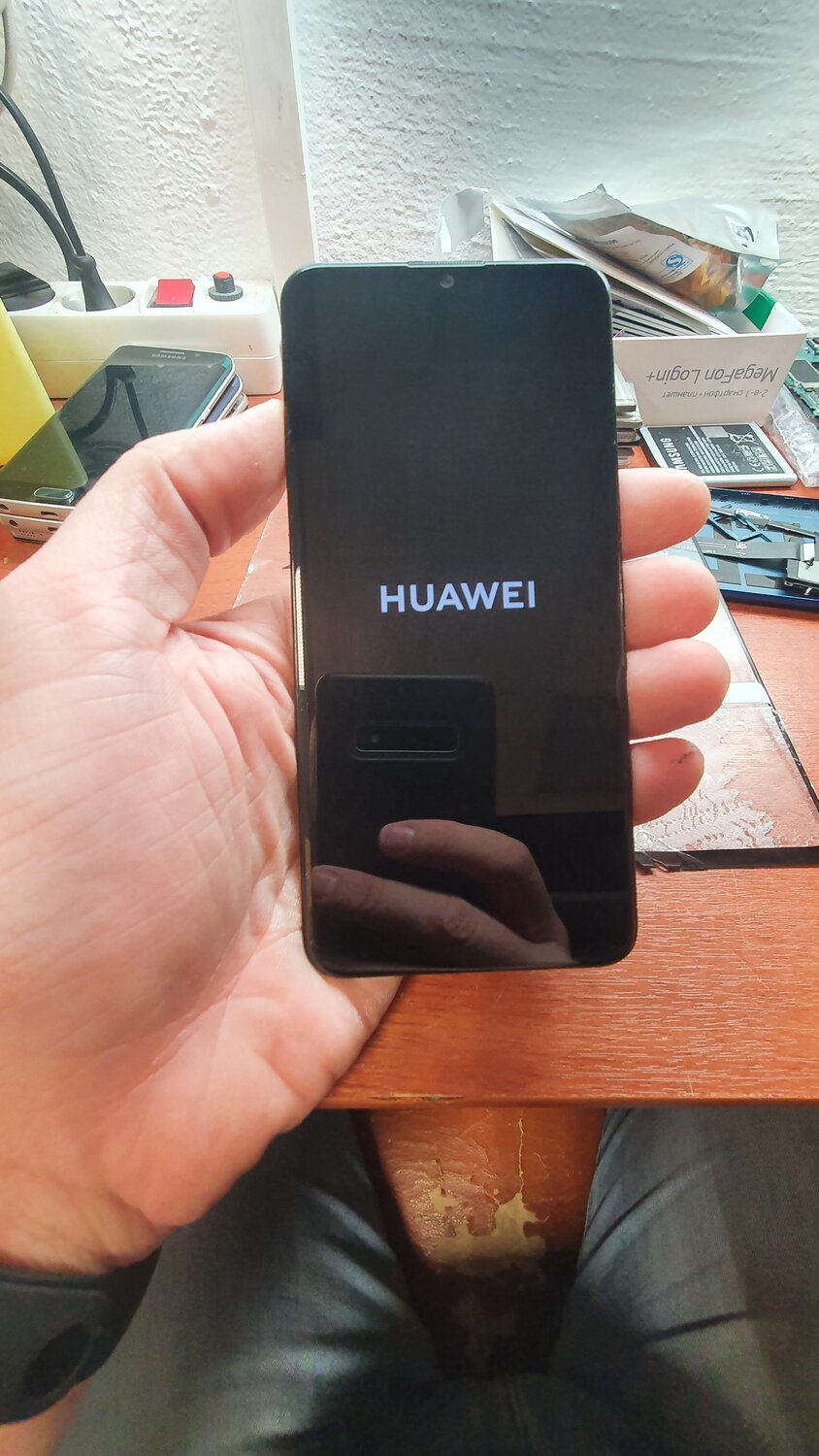 huawei, huawei p 20, блокировка p20 huawei, huawei vs vivo, huawei nova