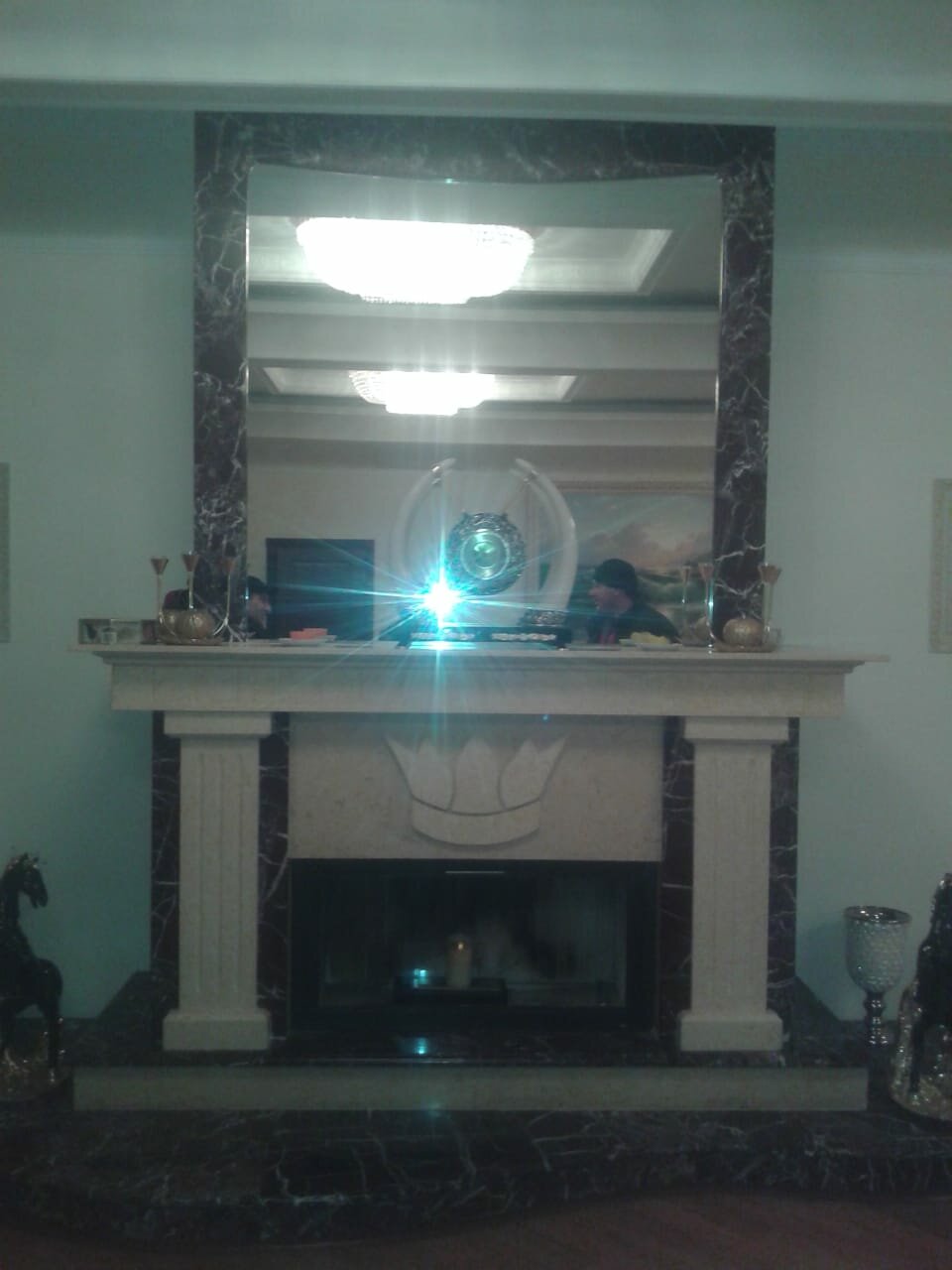 камин из мрамора, камин fireplace ef400, камин с колоннами, граон камины, камин из зеленого мрамора