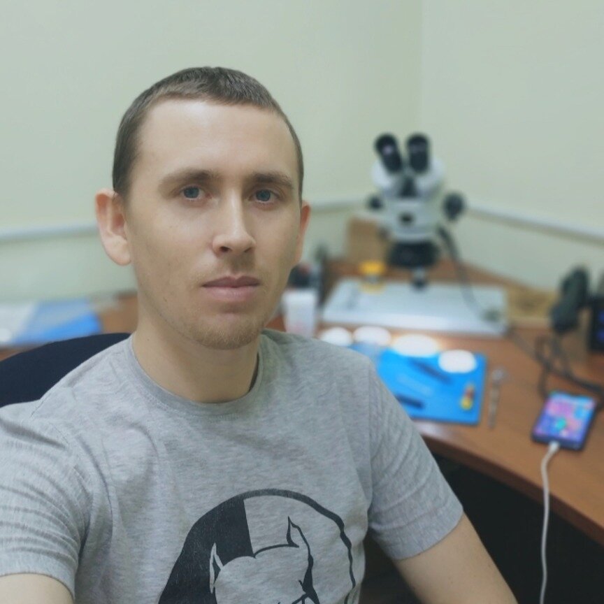 Сергей Лахов