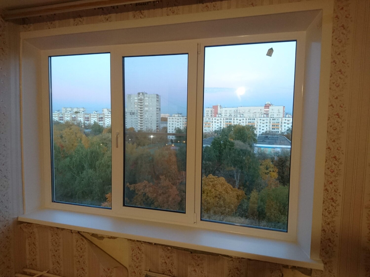 пластиковое окно, пластиковые окна на балкон, окна, пластиковое окно московские окна, окна комфорт