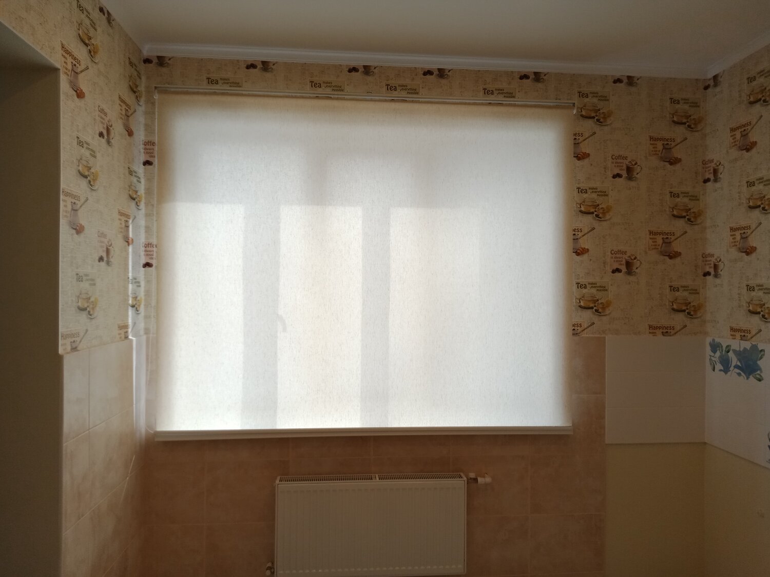 рулонные шторы, квартира, жалюзи, жалюзи , рулонные шторы -- ленина 9 балаково, римские шторы на пластиковые окна дешево на кухне