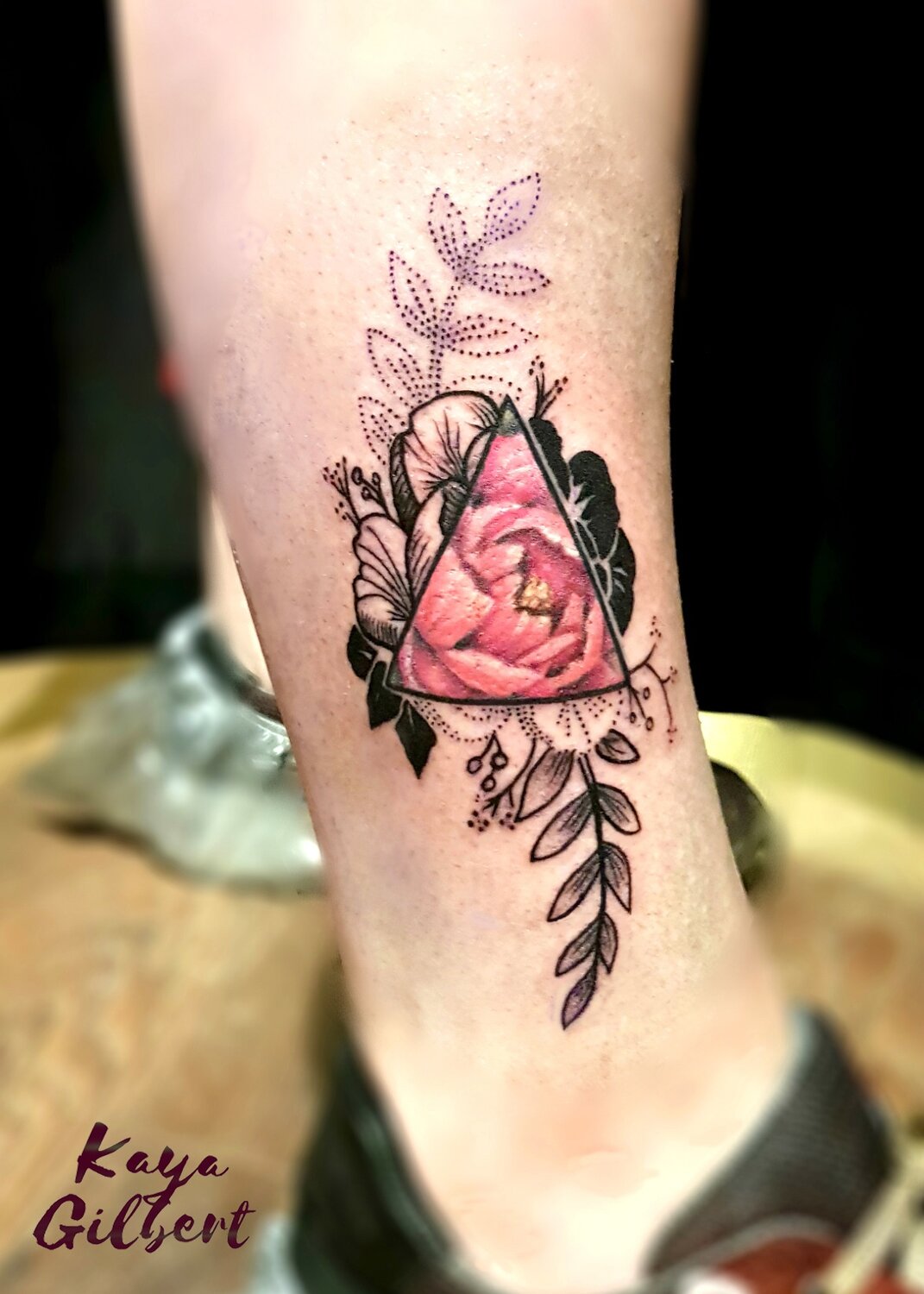 татуировка, татуировки цветы, tattoo, цветочные тату, тату пион в треугольнике