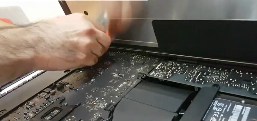 техника, ssd в imac 2008, отсоединить шлейф монитора на imac 2011, клеим экран на imac, imac 2011 ssd