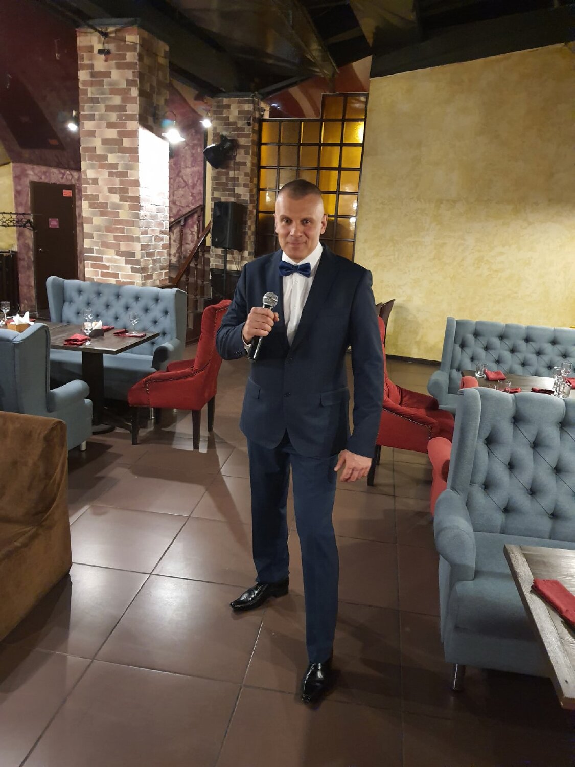 человек, ведущий кирилл королёв, люди, мужчины, мужской костюм