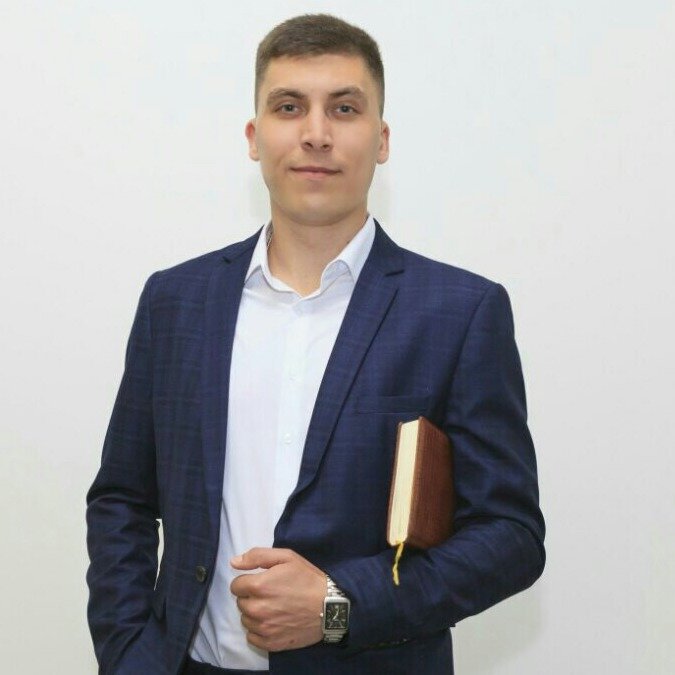 Никита Брюшков