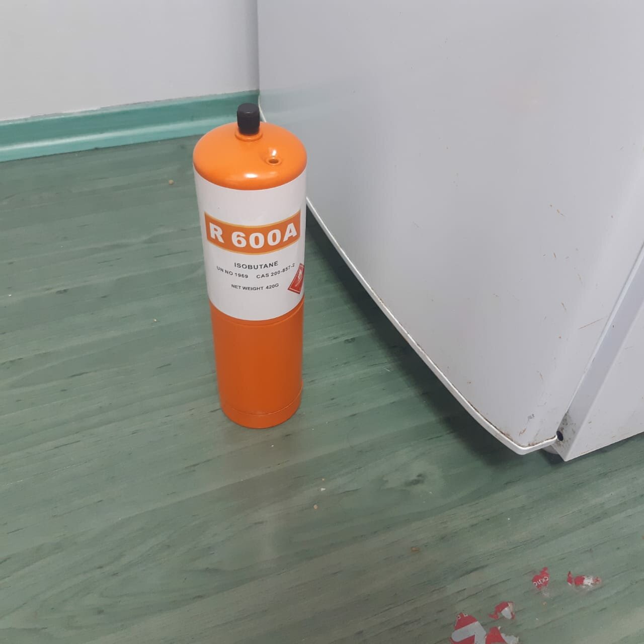 фреон r-600 - 420гр с вентилем, фреон r 600, фреон r-600a 0.420 гр, фреон для холодильников r134а 600 гр, фреон в маленьких баллонах