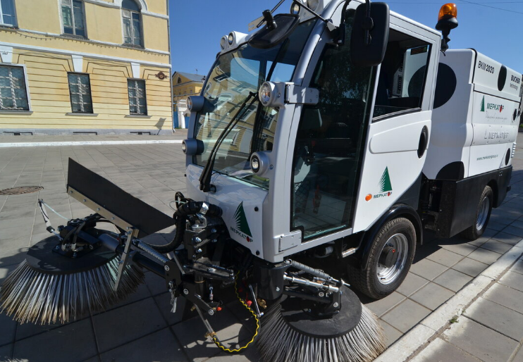 вакуумная подметально уборочная машина vkm 2020, вакуумная коммунальная машина вкм 2020, подметально-вакуумная машина вкм-2020, подметально уборочная машина bucher citycat 2020, подметально уборочная машина