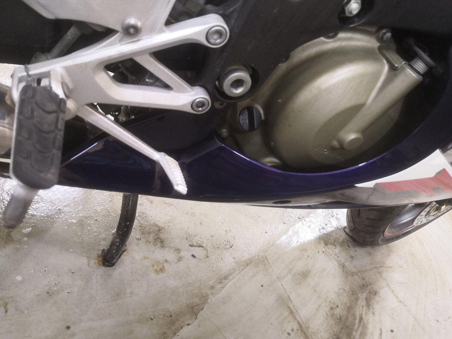 мотоцикл, honda cb400, люфт подножки мотоцикла кавасаки з750, подножка мотоцикла, самодельные слайдеры для мотоцикла
