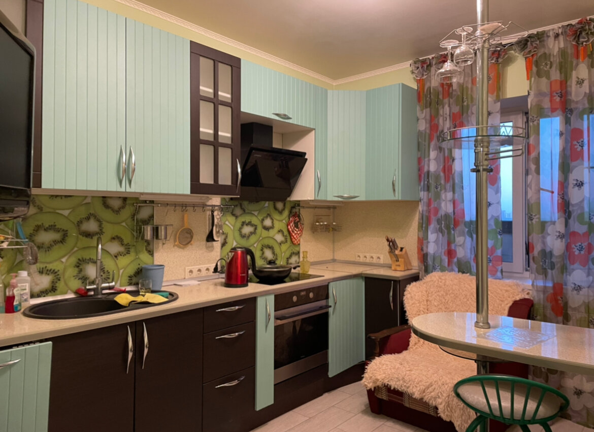 оливковые кухни в интерьере реальные, кухня, интерьер кухни, кухня оливковая, оформление кухни