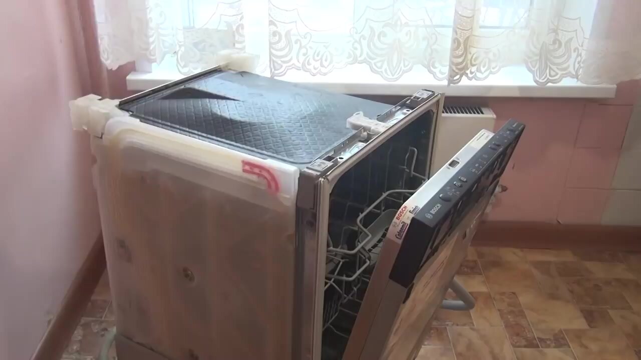 встраиваемая посудомоечная машина, посудомоечная машина, бытовая техника, посудомоечная машина bosch, бытовая техника для дома