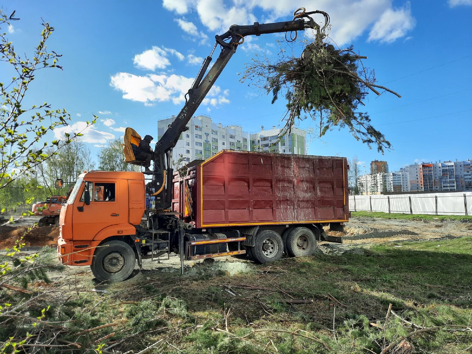 камаз 6520 ломовоз с кму, камаз 65115 ломовоз с манипулятором, камаз 43118 металловоз, ломовоз, камаз ломовоз полуприцеп
