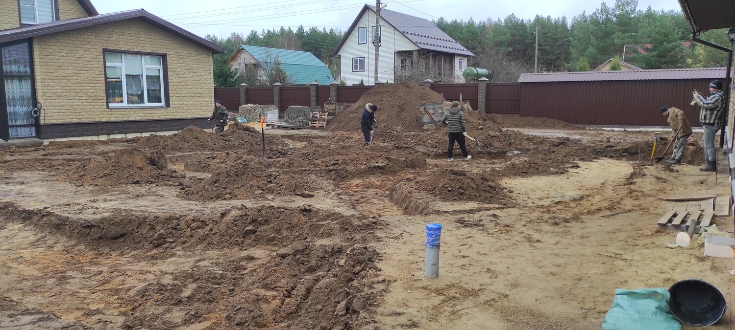 выравнивание участка, участок, стройка на участке, земельный участок, котлован на участке ижс