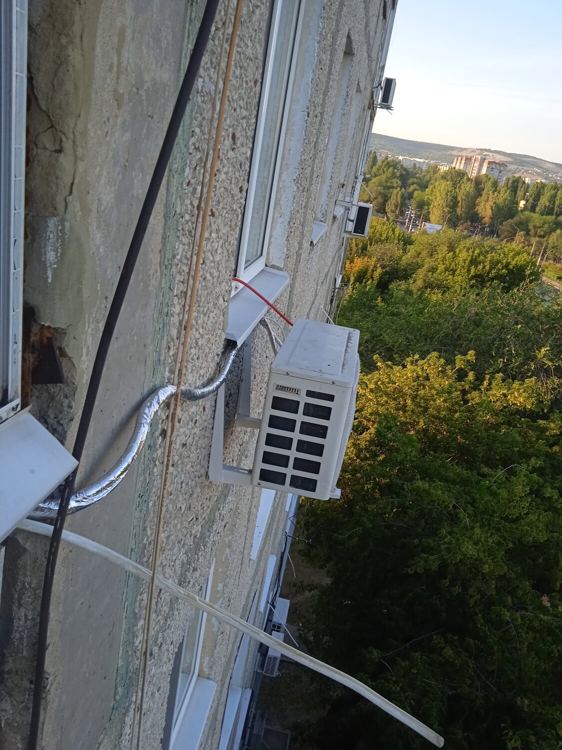 монтаж кондиционера, установка кондиционера, наружный блок кондиционера, кондиционеры сплит системы, кондиционер