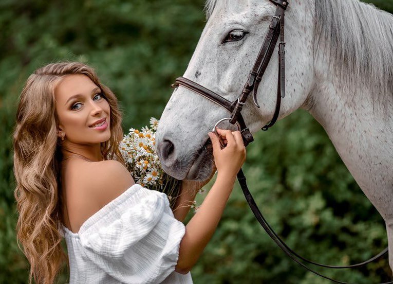 дима билан, фотосессия с лошадью косы женщине, belanova, фотосессия с лошадьми, девушка на лошади