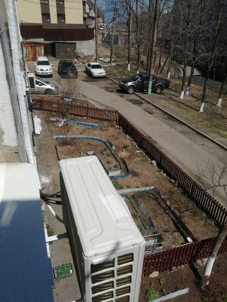 кондиционер, кондиционер наружный блок, внешний блок кондиционера, монтаж кондиционера, внешний блок кондиционера на парапет
