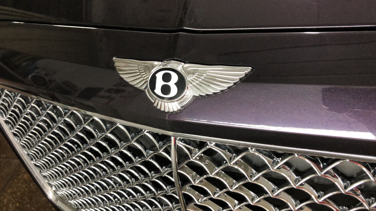 значок бентли, bentley motors, bentley motors эмблема, значок бентли g70, автомобильная марка бентли