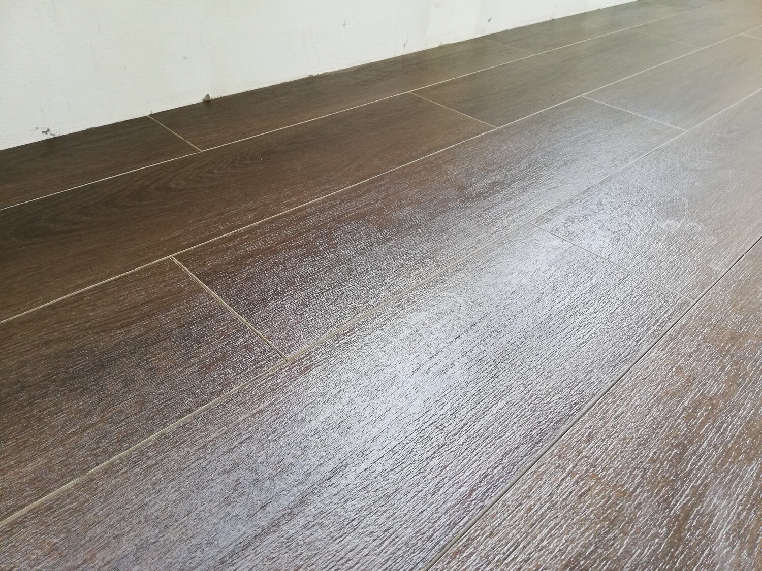 ламинат, керамогранит idalgo granite wood classic, кварц виниловый ламинат, дуб термо, виниловый ламинат