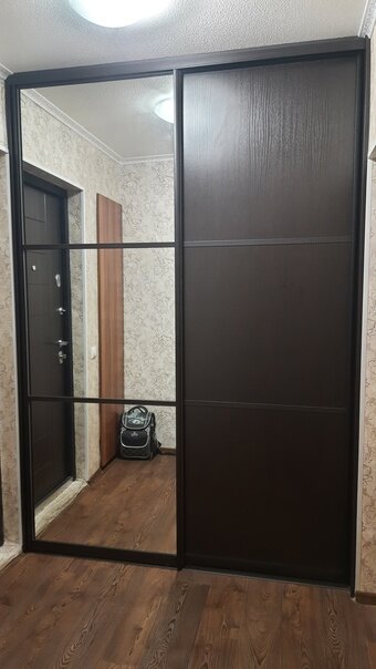 шкафы купе, встроенный шкаф купе, шкаф купе зеркало, шкаф купе темный дуб, шкаф купе черный