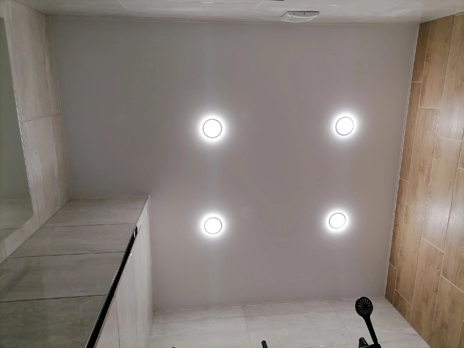 светильники в натяжной потолок, потолок, светильник встраиваемый, светильники для натяжных, встроенный точечный светильник