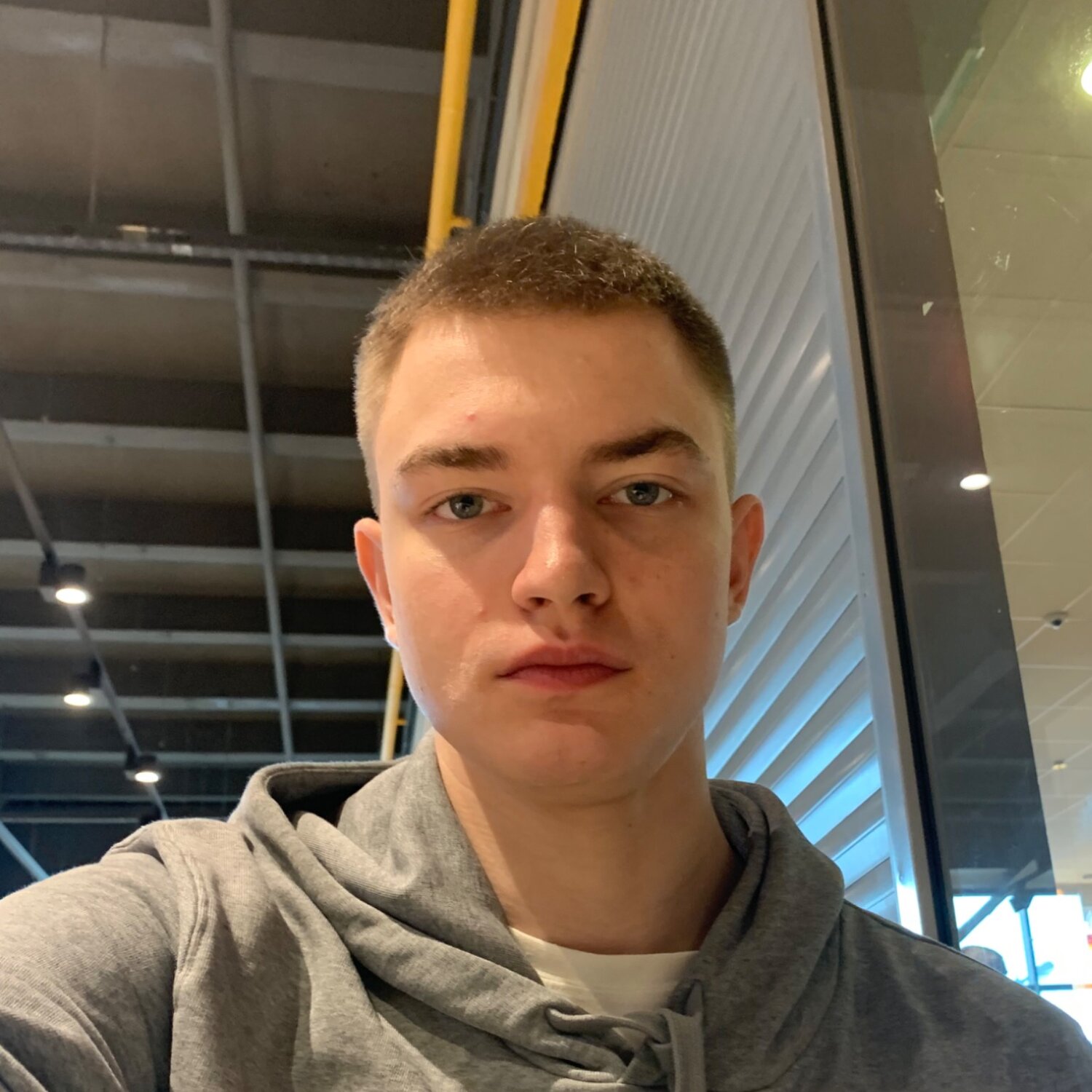Андрей Иванов