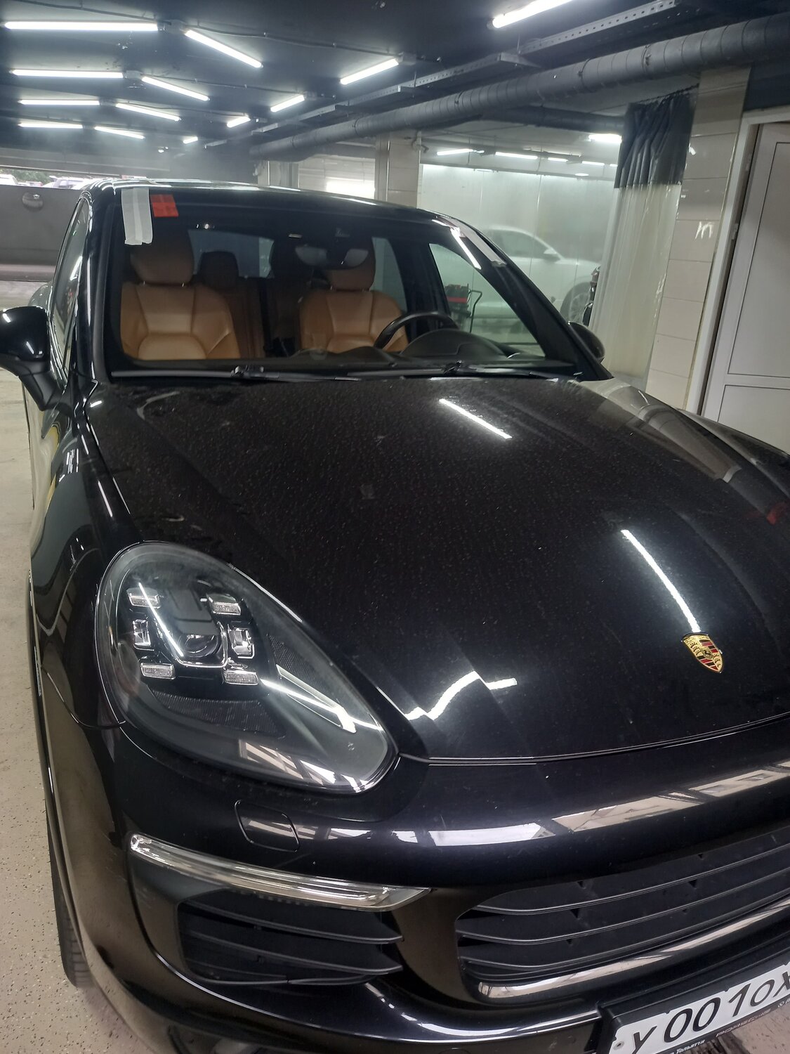 машина porsche cayenne, черный порше кайен, новый porsche cayenne, порше кайен рестайлинг, новый порше кайен