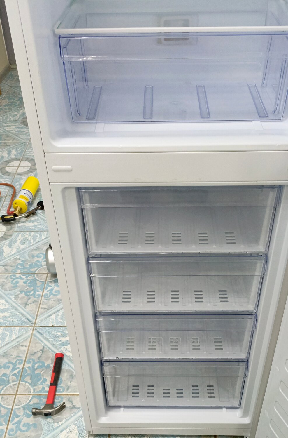 холодильник бирюса 140 см высота, холодильник бу, холодильник, beko холодильник, двухкамерный холодильник