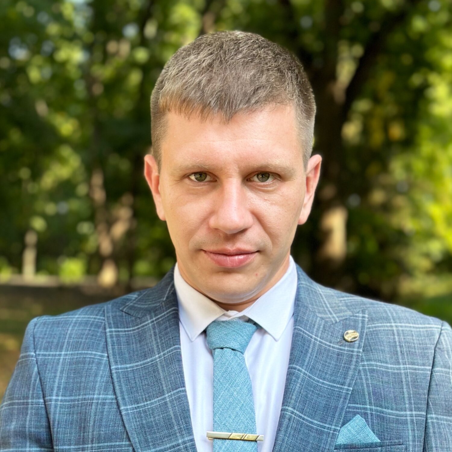 Виктор Честных