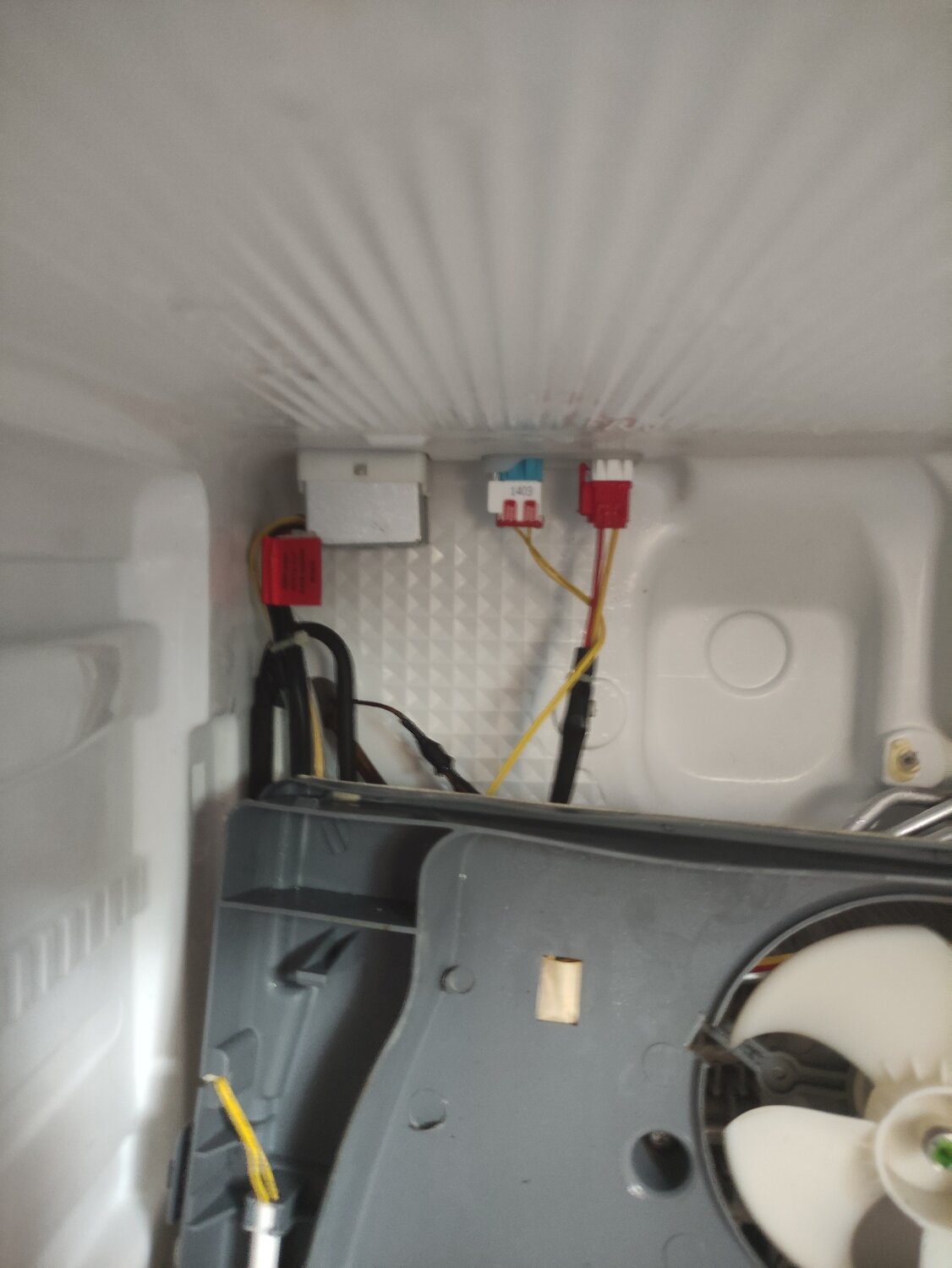 датчик испарителя холодильника самсунг, ноу фрост холодильник, samsung rl 34 датчик испарителя, холодильник самсунг ноу фрост, ремонт холодильника