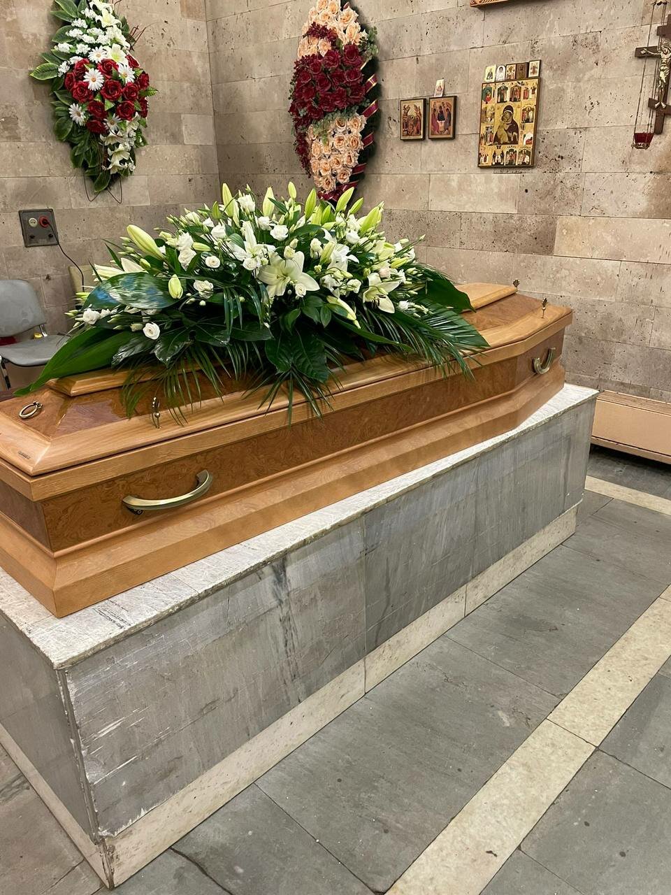 гроб, похорон, организация похорон, гроб для кремации, ритуальные услуги захоронение
