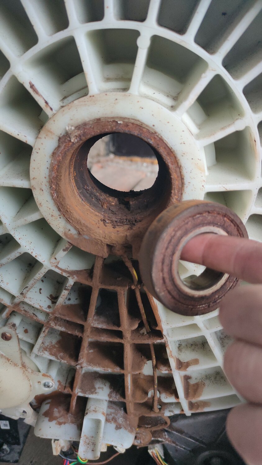 подшипник на барабане стиральной машинке беко, подшипник в стиральной машине, подшипник барабана стиральной машины, сальник стиральной машины lg, сальник в стиральной машине