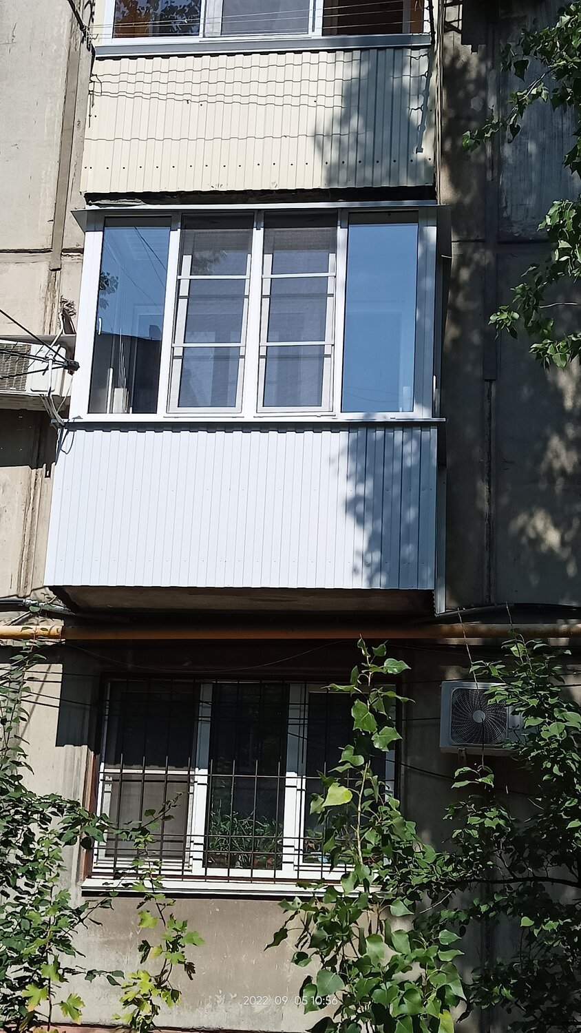 остекление балкона, застекленный балкон в хрущевке, остекление балкона в хрущевке, балкон в хрущевке, остекление лоджии п57