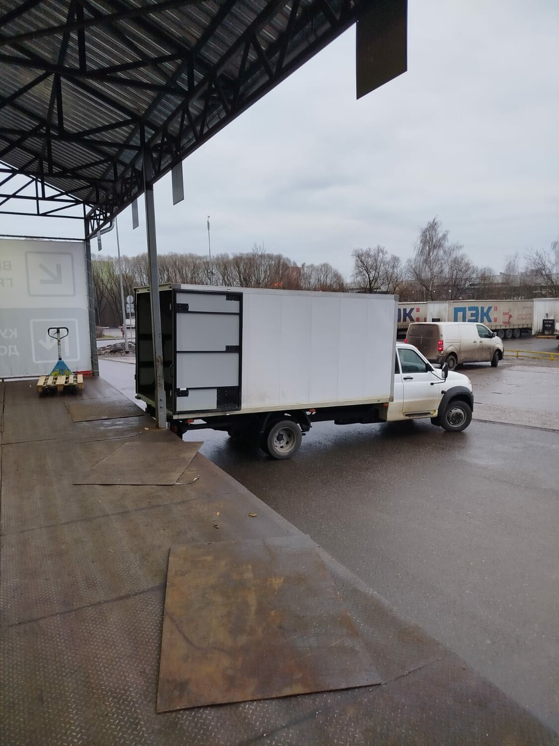 фургон на газель, уаз профи фургон, уаз профи промтоварный фургон, газель некст изотермический фургон, фургон уаз