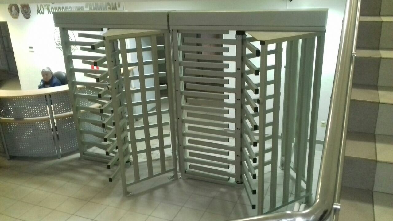 роторный полноростовой турникет perco-rtd-15, полноростовой турникет, perco-rtd-15, полноростовый моторизованный роторный турникет, роторный турникет